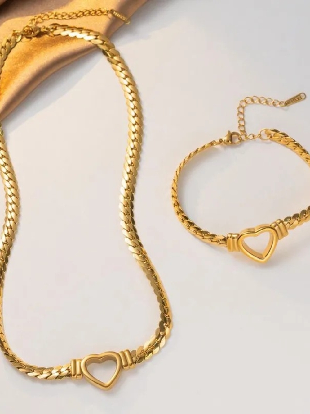 Gold Heart Pendant Necklace and Bracelet Set